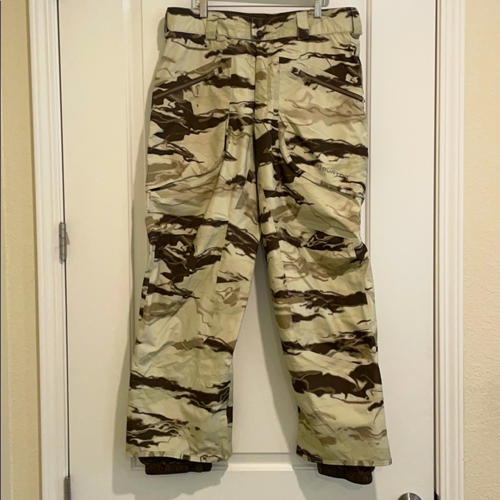 Snowboarding/skiing pants